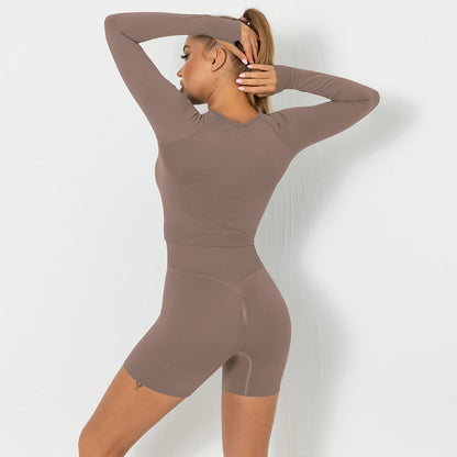 Seamless yoga suit for women running fitness tops tight breathable waist hip shorts quick-drying sports suit