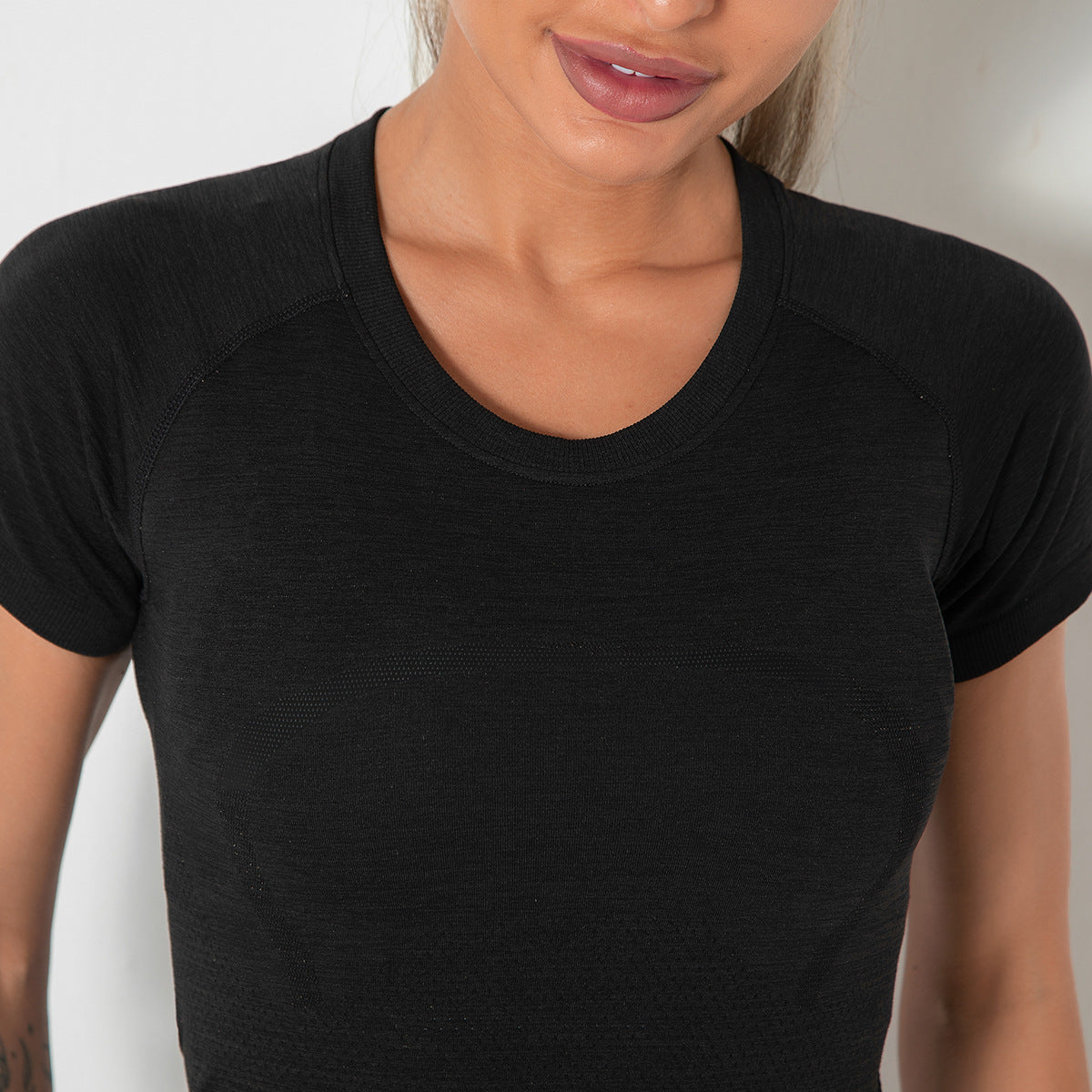 Custom New seamless vest yoga clothes female quick-drying dance rhythm fitness clothes tops sports morning exercise running short sleeves female