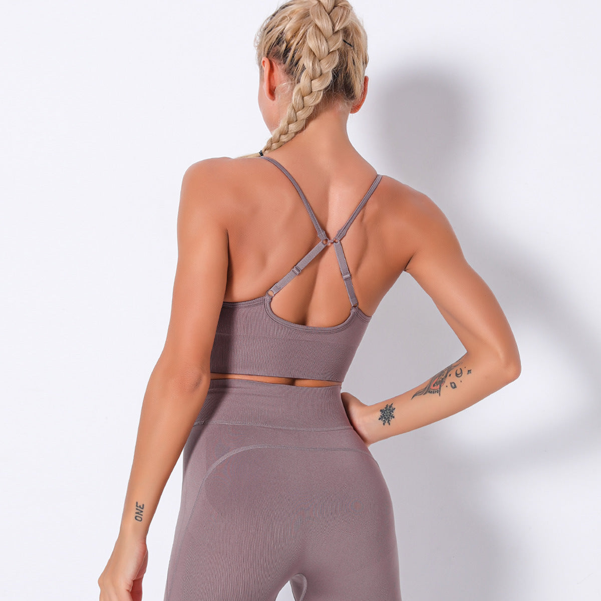 Custom quick-drying yoga vest suspenders multi-color beautiful back outdoor professional sports running seamless fitness bra