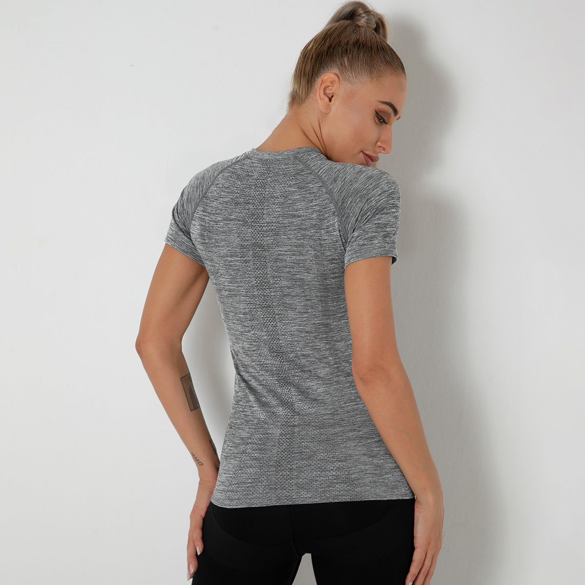 Custom New seamless vest yoga clothes female quick-drying dance rhythm fitness clothes tops sports morning exercise running short sleeves female