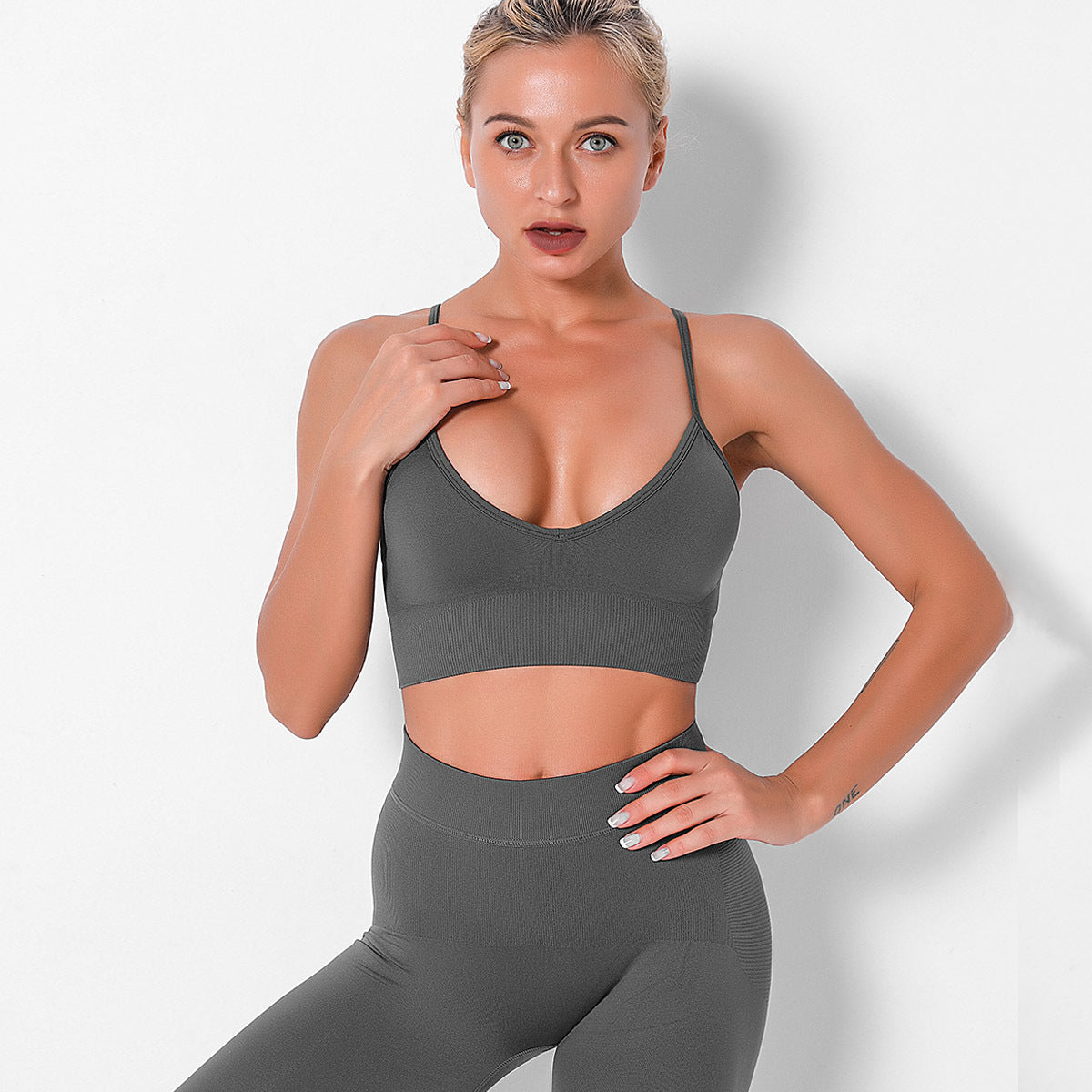 Custom quick-drying yoga vest suspenders multi-color beautiful back outdoor professional sports running seamless fitness bra