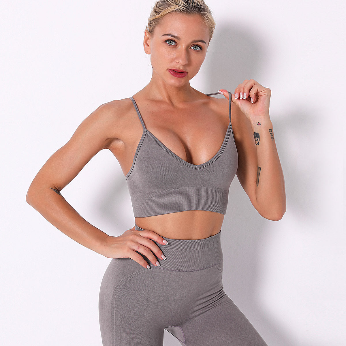 Custom quick-drying yoga vest suspenders multi-color beautiful back outdoor professional sports running seamless fitness bra